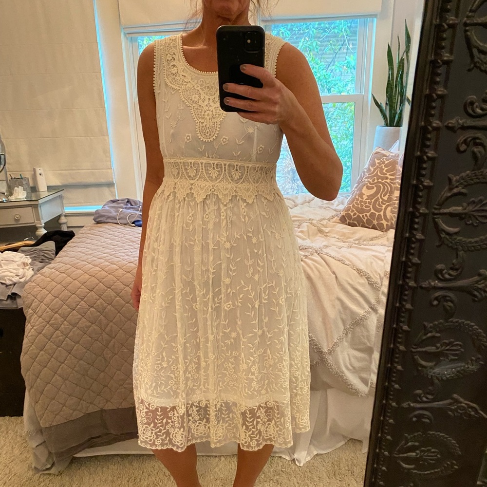 Sundance Vintage looking embroidered cream dress